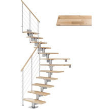 Raumspartreppe mit Holzstufen und Metallgeländer