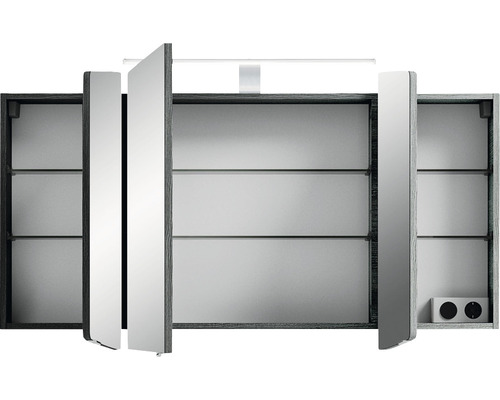 Geöffneter Spiegelschrank mit Einlegeböden, Beleuchtung und Steckdose