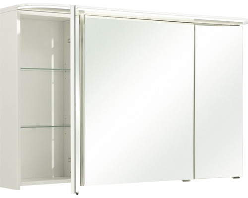 Weißer Spiegelschrank mit einer offenen Tür, die Glasregale zeigt