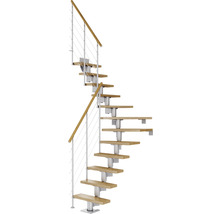 Wendeltreppe mit Holzstufen und Metallgeländer