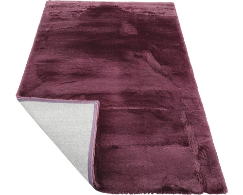 Rechteckiger Teppich aus synthetischem Material