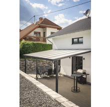 Terrasse mit Terrassenüberdachung, Gartentisch und Grill