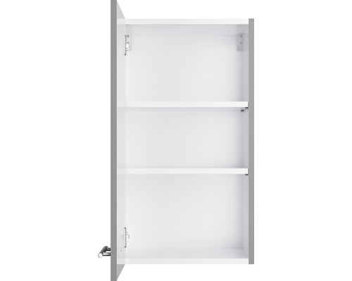 Offener Badezimmerschrank mit Einlegeböden