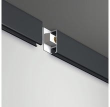 Detailaufnahme von LED-Profilen zur Wandmontage