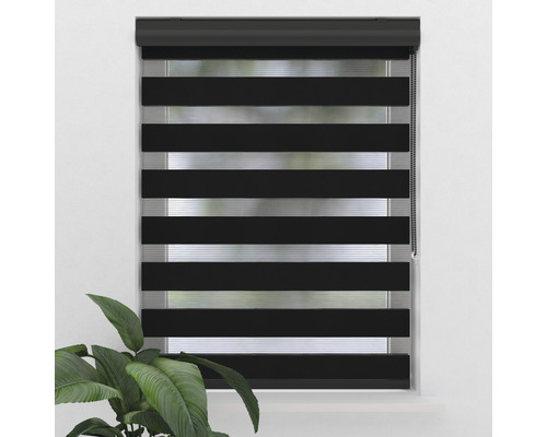 Doppelrollo mit horizontalen Streifen im Fenster