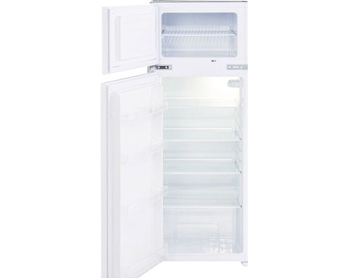 Weißer Kühlschrank mit geöffneter Tür, der Regale zeigt