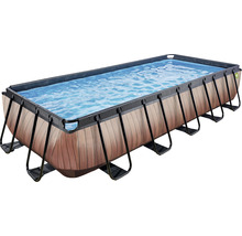Rechteckiger Aufstellpool mit Holzoptik und Wasser
