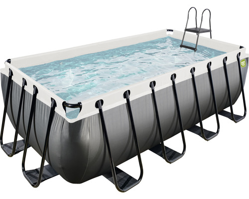 Rechteckiger Swimmingpool mit Leiter und Stahlrahmen