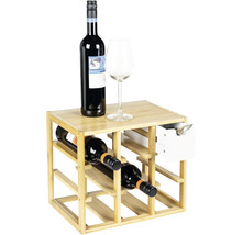 Weinregal aus Bambus mit Flaschen und Glas