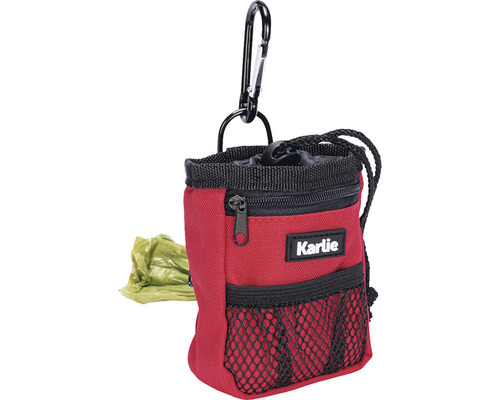 Karlie Logo auf roter Hunde-Leckerlitasche mit Karabinerhaken