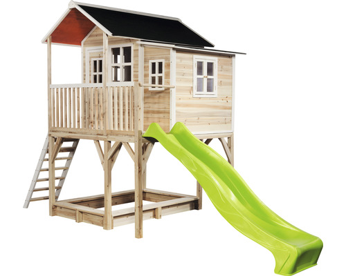 Spielhaus aus Holz mit Rutsche und Sandkasten