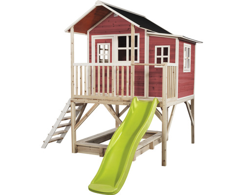 Spielhaus aus Holz mit Rutsche und Sandkasten