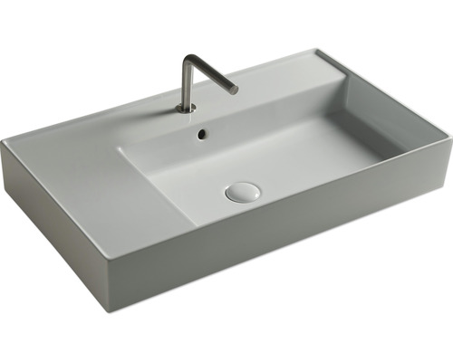Rechteckiges Keramik-Waschbecken mit Armatur