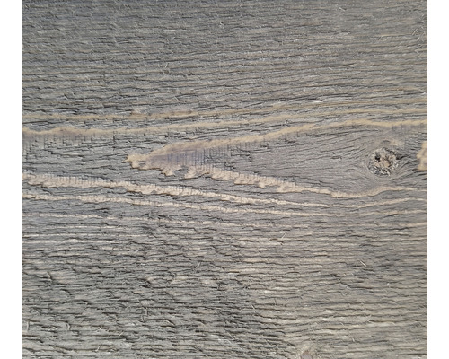 Detailansicht einer Holzoberfläche mit Maserung