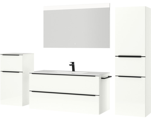 Badezimmerensemble mit Waschtischunterschrank, Waschbecken, Spiegelschrank und Hochschrank