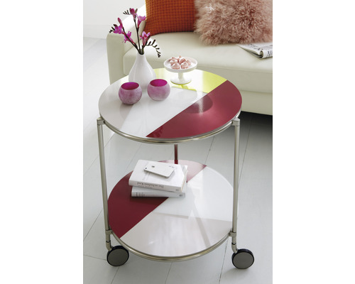 Beistelltisch mit zwei Ebenen und Rollen