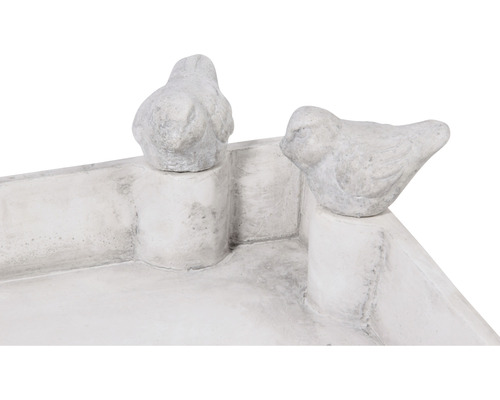 Dekorative Vogeltränke aus Stein mit zwei Vogelornamenten