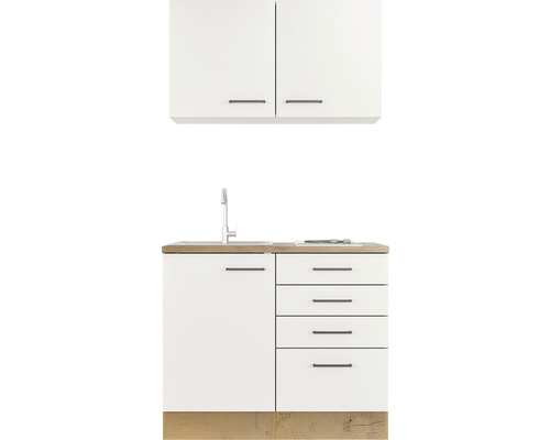 Kleine Küchenzeile mit Spüle, Armatur und Hängeschrank