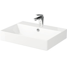 Waschbecken aus Sanitärkeramik mit Armatur
