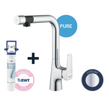 Küchenarmatur mit Wasserfilter und Chromoberfläche