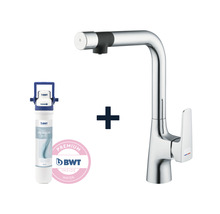 Wasserhahn mit Wasserfilter und BWT Logo