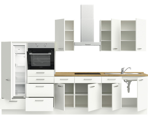 Komplette Küche mit Elektrogeräten, Arbeitsplatte, Spüle, Hänge- und Unterschränken.