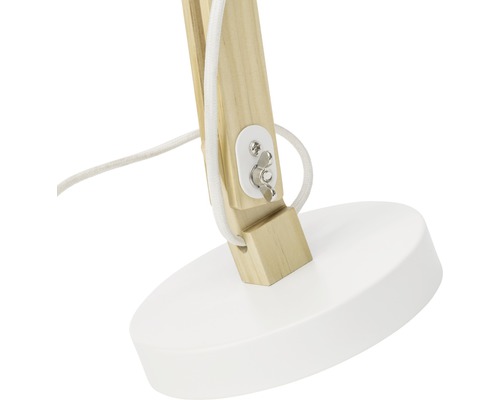 Detailansicht einer Tischleuchte mit Holzgestell und rundem Fuß