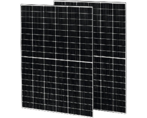 Zwei Solarmodule zur Stromerzeugung.