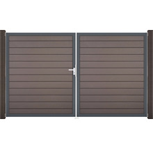 Doppeltor aus Holz und Metall