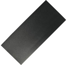 Eine rechteckige, schwarze Bauplatte.