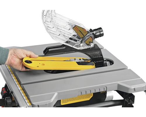 Tischkreissäge mit Schutzvorrichtung und Spaltkeil