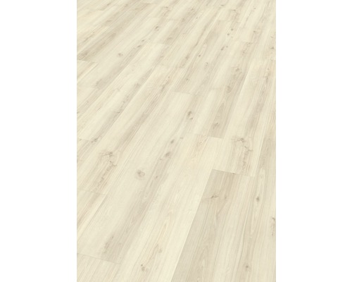Verlegtes Laminat mit Holzoptik