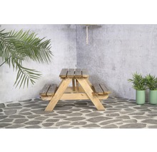 Holz Kindersitzgruppe im Garten