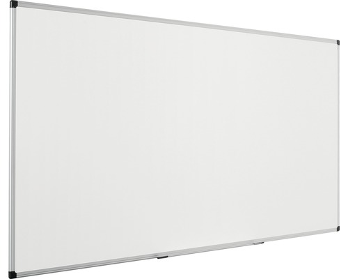 Weißes Whiteboard mit silberfarbenem Rahmen