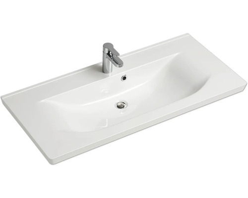 Keramikwaschtisch mit Armatur