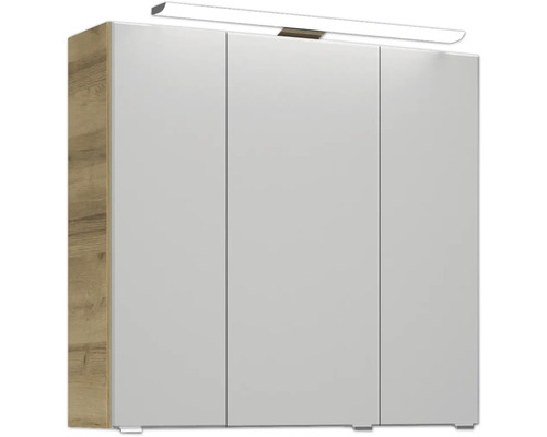 Schlafzimmerschrank mit drei Türen und Beleuchtung