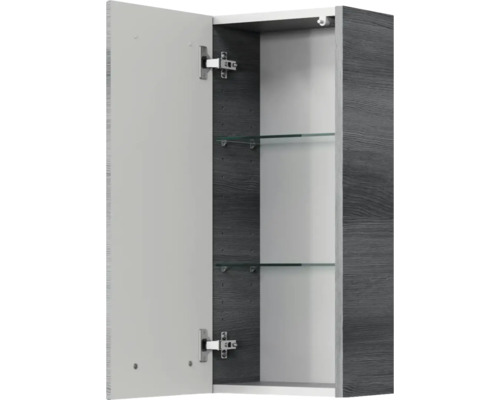 Offener Badezimmerschrank mit Glasablagen