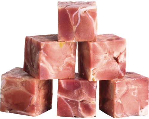 Pyramide aus sechs Wurstwürfeln