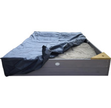 Sandkasten aus Holz mit Abdeckung und Sand