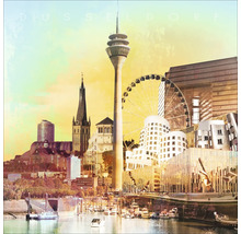 Skyline von Düsseldorf mit Rheinturm, Riesenrad und architektonisch interessanten Gebäuden