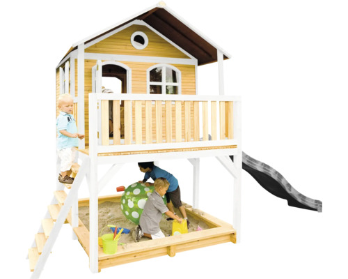 Spielhaus mit Sandkasten und Rutsche für Kinder zum Spielen im Garten