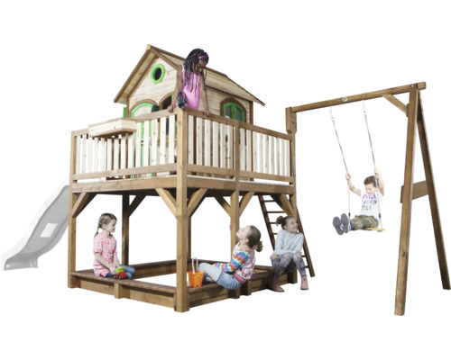 Holzspielplatz mit Rutsche, Schaukel und Sandkasten