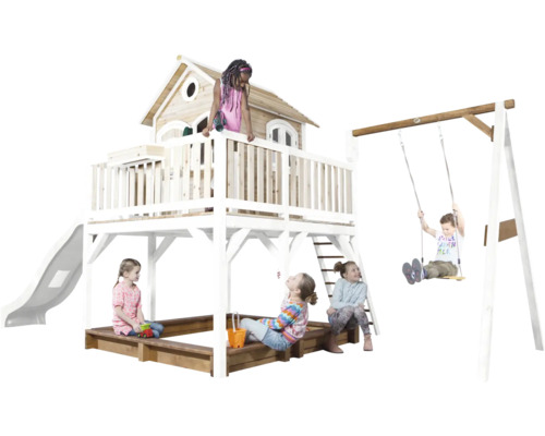 Spielplatz mit Spielhaus, Rutsche, Sandkasten und Schaukel für Kinder