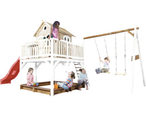 Spielplatz mit Spielhaus, Rutsche, Sandkasten und Schaukel für Kinder