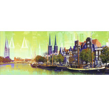 Panoramaansicht von Lübeck mit Schiffen und historischen Gebäuden