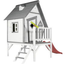 Spielhaus aus Holz mit Rutsche und Leiter