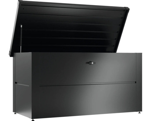Geöffnete schwarze Gartenbox zur Aufbewahrung im Aussenbereich