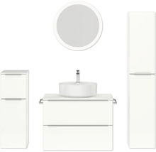 Weißes Badezimmer-Set mit Waschtisch, Spiegel und Schränken für eine moderne Badezimmereinrichtung