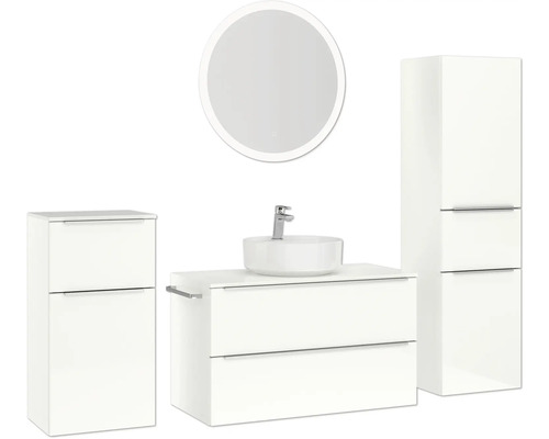 Badezimmerensemble mit Waschtisch, Aufsatzwaschbecken, Spiegelschrank und Hochschrank für ein helles und organisiertes Ambiente.
