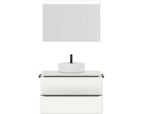 Badezimmerensemble mit Waschtisch, Aufsatzwaschbecken und Spiegel